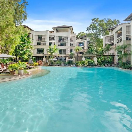 Private Apartments In The Temple Beachfront Resort Palm Cove Extérieur photo