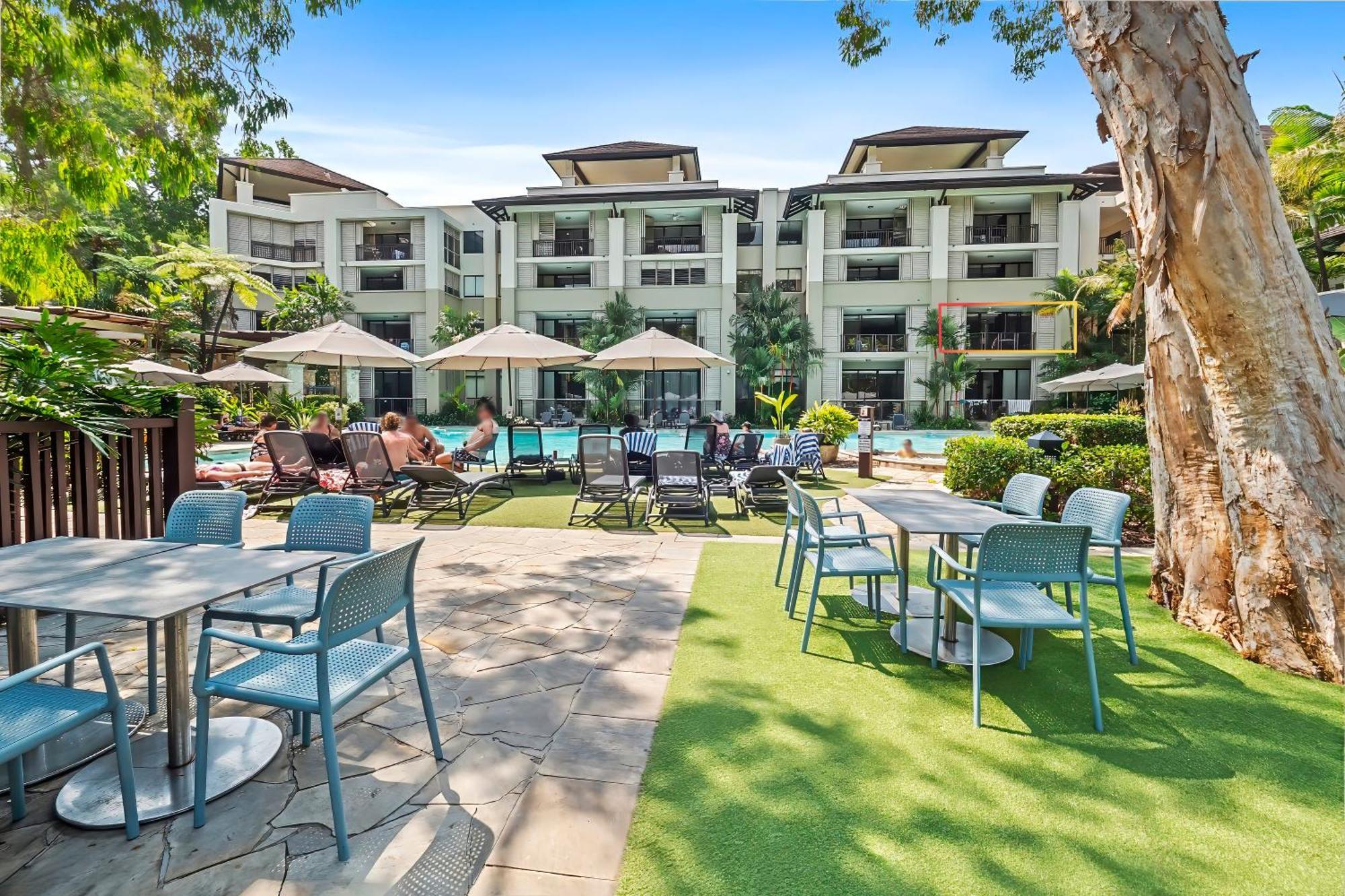 Private Apartments In The Temple Beachfront Resort Palm Cove Chambre photo